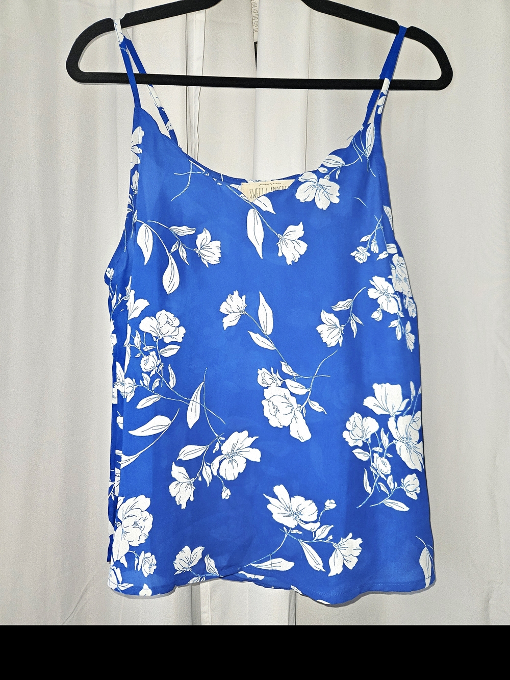 Sweet Wanderer Blue Floral Spaghetti Strap Cami